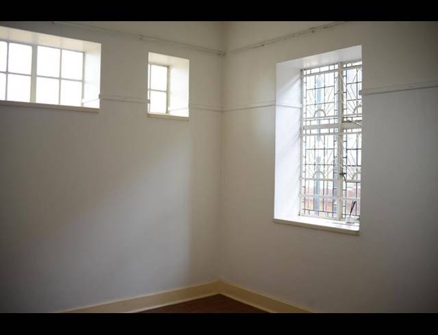 2 BEDROOM PROPERTY TO RENT IN KENSINGTON